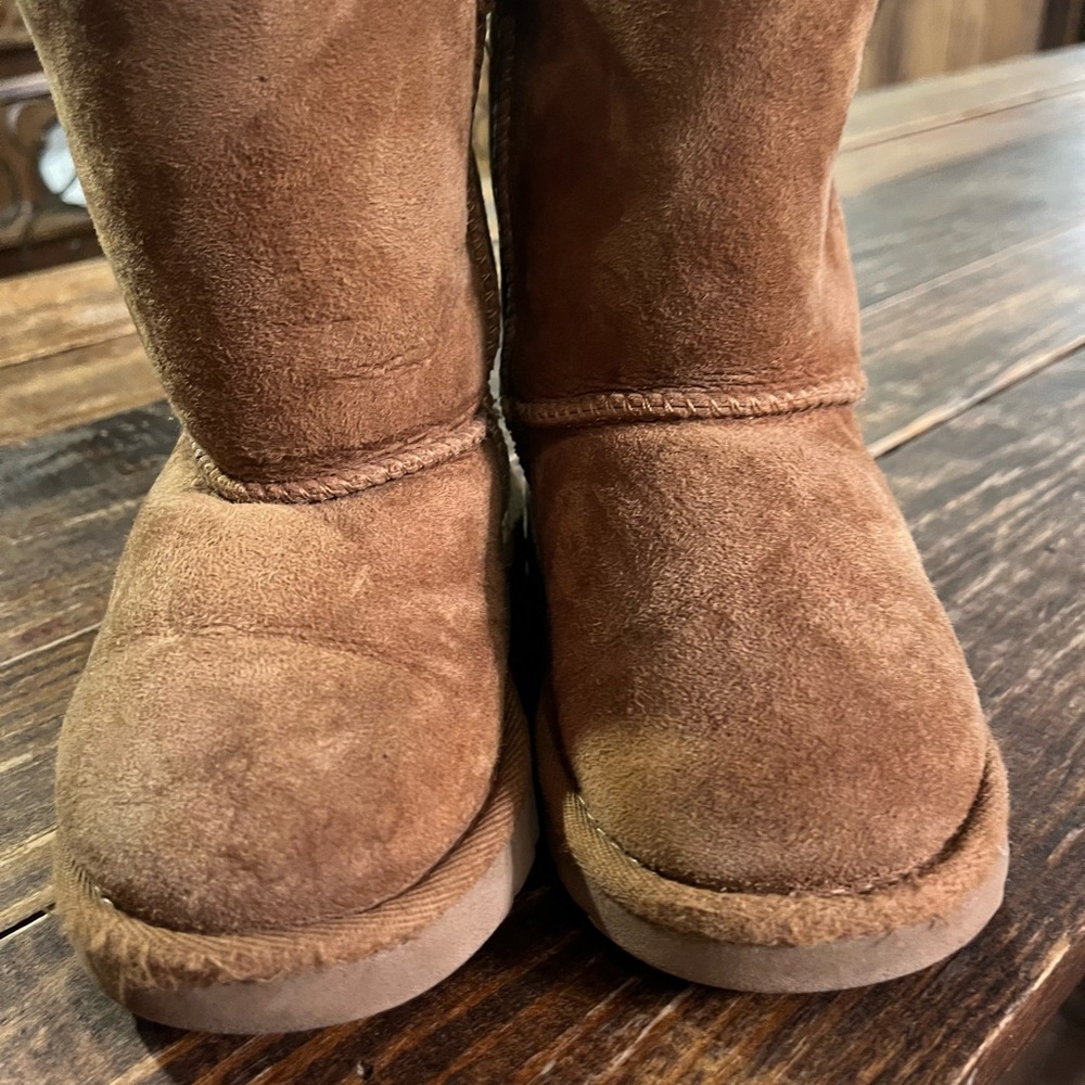 Bailey bow 3 Ugg’s